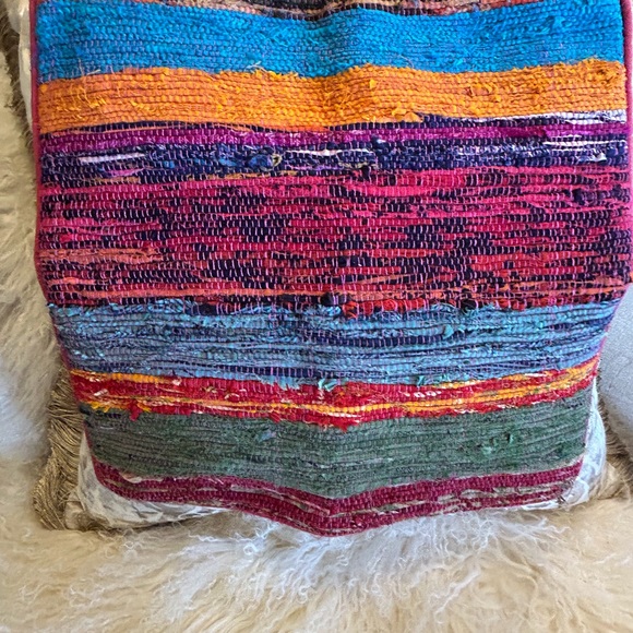 Great woven striped accent pillow. Bright Colors. 18 x 18, Tradestar. - Picture 1 of 9